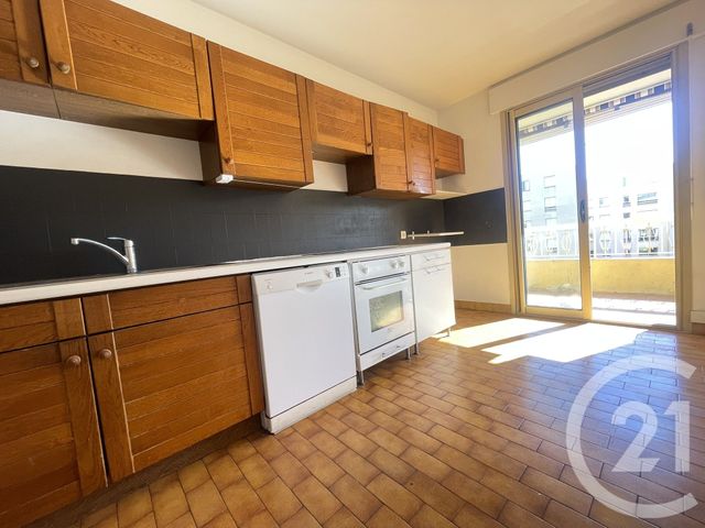 Appartement F3 à vendre - 3 pièces - 72.43 m2 - ST LAURENT DU VAR - 06 - PROVENCE-ALPES-COTE-D-AZUR - Century 21 Rivièra Transactions