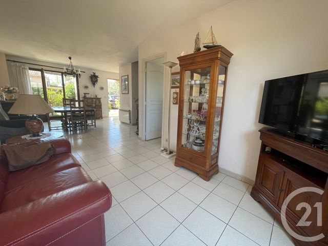 Afficher la photo en grand maison à vendre - 4 pièces - 85.28 m2 - ST LAURENT DU VAR - 06 - PROVENCE-ALPES-COTE-D-AZUR - Century 21 Rivièra Transactions