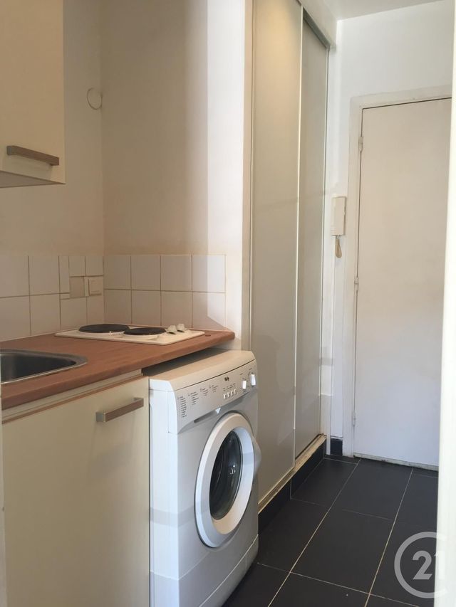 Appartement F1 à louer - 1 pièce - 22.08 m2 - VILLENEUVE LOUBET - 06 - PROVENCE-ALPES-COTE-D-AZUR - Century 21 Rivièra Transactions Appartement F1 à louer - 1 pièce - 22.08 m2 - VILLENEUVE LOUBET - 06 - PROVENCE-ALPES-COTE-D-AZUR - Century 21 Rivièra Transactions