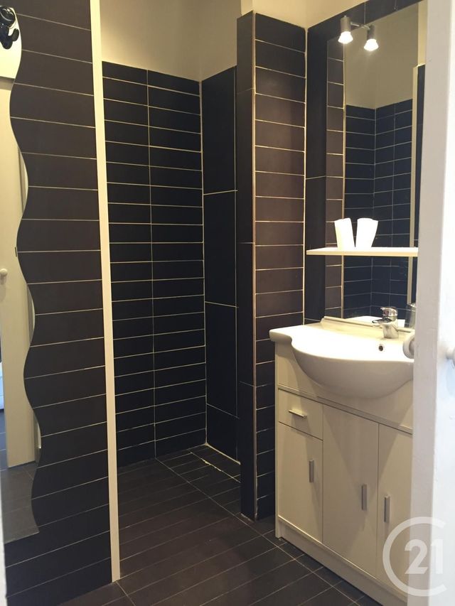 Appartement F1 à louer - 1 pièce - 22.08 m2 - VILLENEUVE LOUBET - 06 - PROVENCE-ALPES-COTE-D-AZUR - Century 21 Rivièra Transactions Appartement F1 à louer - 1 pièce - 22.08 m2 - VILLENEUVE LOUBET - 06 - PROVENCE-ALPES-COTE-D-AZUR - Century 21 Rivièra Transactions