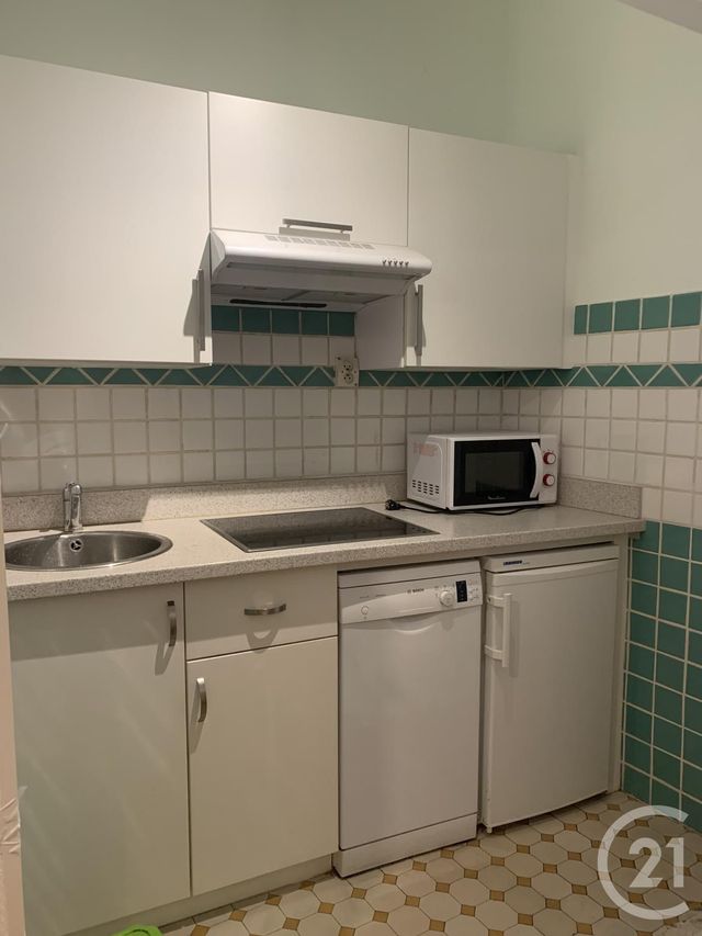 Appartement F2 à louer - 2 pièces - 36.47 m2 - JUAN LES PINS - 06 - PROVENCE-ALPES-COTE-D-AZUR - Century 21 Rivièra Transactions Appartement F2 à louer - 2 pièces - 36.47 m2 - JUAN LES PINS - 06 - PROVENCE-ALPES-COTE-D-AZUR - Century 21 Rivièra Transactions