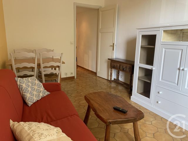 Appartement F2 à louer - 2 pièces - 36.47 m2 - JUAN LES PINS - 06 - PROVENCE-ALPES-COTE-D-AZUR - Century 21 Rivièra Transactions Appartement F2 à louer - 2 pièces - 36.47 m2 - JUAN LES PINS - 06 - PROVENCE-ALPES-COTE-D-AZUR - Century 21 Rivièra Transactions