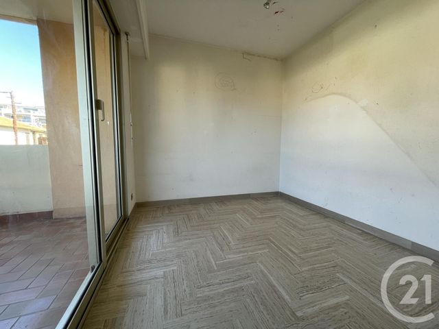 Appartement F2 à vendre - 2 pièces - 32.56 m2 - ST LAURENT DU VAR - 06 - PROVENCE-ALPES-COTE-D-AZUR - Century 21 Rivièra Transactions Appartement F2 à vendre - 2 pièces - 32.56 m2 - ST LAURENT DU VAR - 06 - PROVENCE-ALPES-COTE-D-AZUR - Century 21 Rivièra Transactions