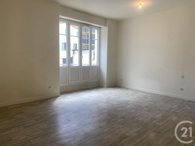 Appartement F1 à louer - 1 pièce - 29.0 m2 - NICE - 06 - PROVENCE-ALPES-COTE-D-AZUR - Century 21 Rivièra Transactions Appartement F1 à louer - 1 pièce - 29.0 m2 - NICE - 06 - PROVENCE-ALPES-COTE-D-AZUR - Century 21 Rivièra Transactions