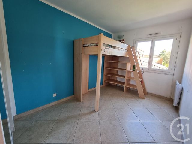 Appartement F5 à vendre - 5 pièces - 88.0 m2 - ST LAURENT DU VAR - 06 - PROVENCE-ALPES-COTE-D-AZUR - Century 21 Rivièra Transactions Appartement F5 à vendre - 5 pièces - 88.0 m2 - ST LAURENT DU VAR - 06 - PROVENCE-ALPES-COTE-D-AZUR - Century 21 Rivièra Transactions