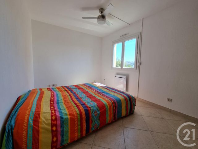 Appartement F5 à vendre - 5 pièces - 88.0 m2 - ST LAURENT DU VAR - 06 - PROVENCE-ALPES-COTE-D-AZUR - Century 21 Rivièra Transactions Appartement F5 à vendre - 5 pièces - 88.0 m2 - ST LAURENT DU VAR - 06 - PROVENCE-ALPES-COTE-D-AZUR - Century 21 Rivièra Transactions