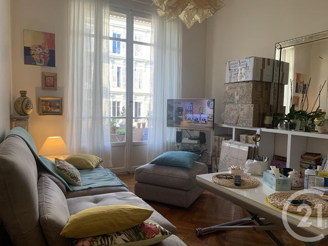 Afficher la photo en grand Appartement F1 à louer - 1 pièce - 35.8 m2 - NICE - 06 - PROVENCE-ALPES-COTE-D-AZUR - Century 21 Rivièra Transactions