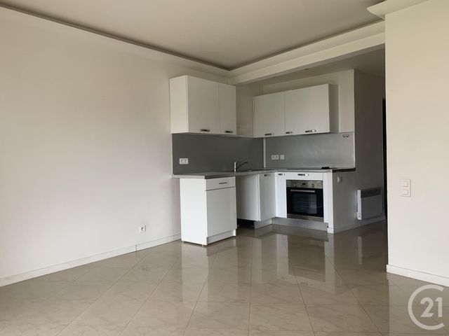 Afficher la photo en grand Appartement F2 à louer - 2 pièces - 40.03 m2 - CAGNES SUR MER - 06 - PROVENCE-ALPES-COTE-D-AZUR - Century 21 Rivièra Transactions