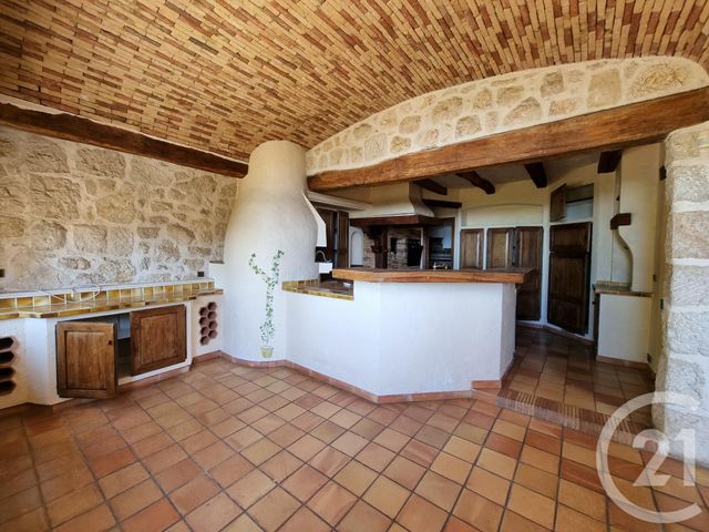 Afficher la photo en grand maison à vendre - 9 pièces - 350.0 m2 - ST LAURENT DU VAR - 06 - PROVENCE-ALPES-COTE-D-AZUR - Century 21 Rivièra Transactions