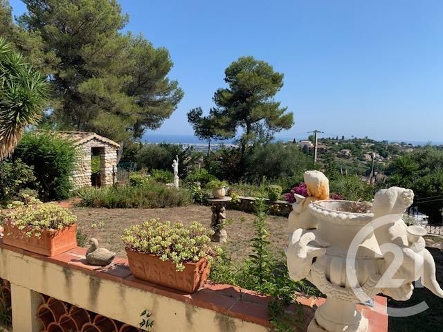 Afficher la photo en grand maison à vendre - 9 pièces - 350.0 m2 - ST LAURENT DU VAR - 06 - PROVENCE-ALPES-COTE-D-AZUR - Century 21 Rivièra Transactions