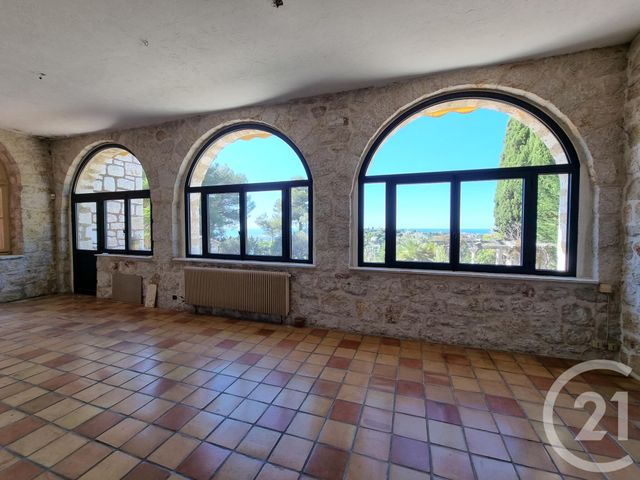 Afficher la photo en grand maison à vendre - 9 pièces - 350.0 m2 - ST LAURENT DU VAR - 06 - PROVENCE-ALPES-COTE-D-AZUR - Century 21 Rivièra Transactions