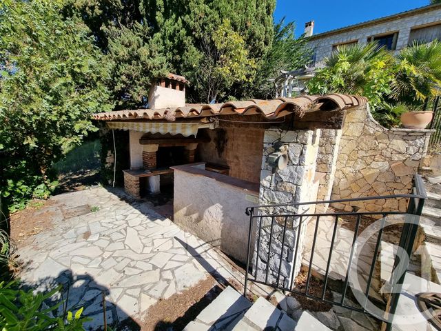 Afficher la photo en grand maison à vendre - 9 pièces - 350.0 m2 - ST LAURENT DU VAR - 06 - PROVENCE-ALPES-COTE-D-AZUR - Century 21 Rivièra Transactions