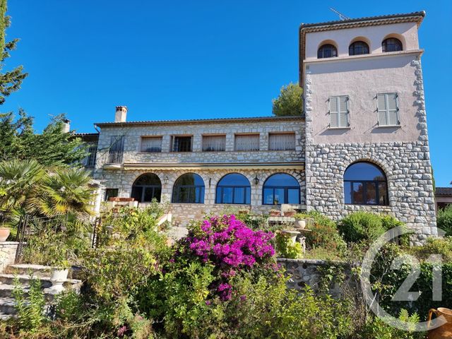 Afficher la photo en grand maison à vendre - 9 pièces - 350.0 m2 - ST LAURENT DU VAR - 06 - PROVENCE-ALPES-COTE-D-AZUR - Century 21 Rivièra Transactions