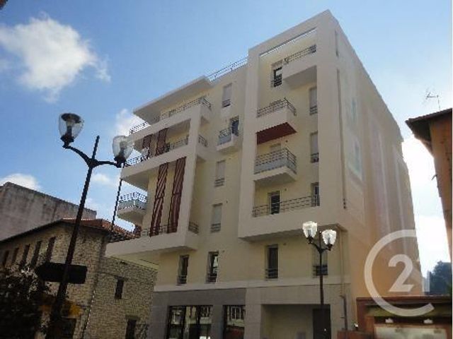 Afficher la photo en grand Appartement F3 à louer - 3 pièces - 62.32 m2 - ST LAURENT DU VAR - 06 - PROVENCE-ALPES-COTE-D-AZUR - Century 21 Rivièra Transactions