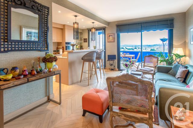 Appartement F2 à vendre - 2 pièces - 71.11 m2 - ST LAURENT DU VAR - 06 - PROVENCE-ALPES-COTE-D-AZUR - Century 21 Rivièra Transactions