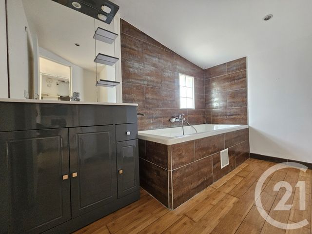 maison à vendre - 5 pièces - 94.54 m2 - VILLENEUVE LOUBET - 06 - PROVENCE-ALPES-COTE-D-AZUR - Century 21 Rivièra Transactions