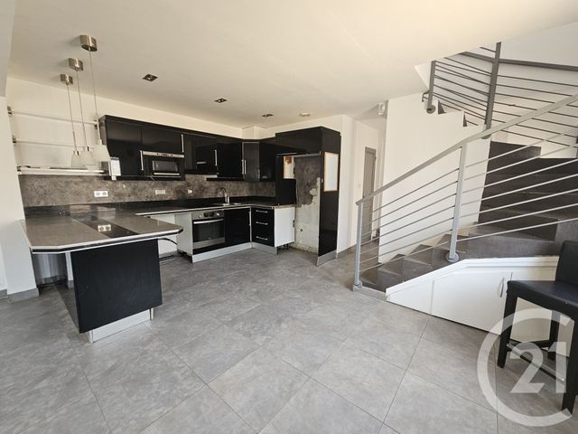 maison à vendre - 5 pièces - 94.54 m2 - VILLENEUVE LOUBET - 06 - PROVENCE-ALPES-COTE-D-AZUR - Century 21 Rivièra Transactions