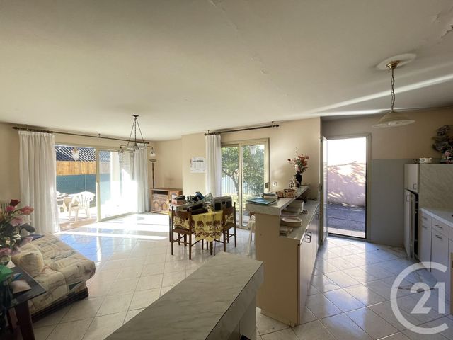 maison à vendre - 5 pièces - 165.0 m2 - ST LAURENT DU VAR - 06 - PROVENCE-ALPES-COTE-D-AZUR - Century 21 Rivièra Transactions