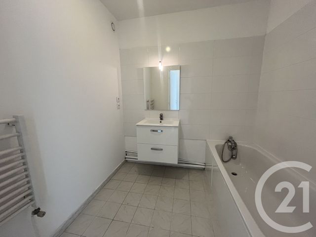 Afficher la photo en grand Appartement F4 à louer - 4 pièces - 94.0 m2 - NICE - 06 - PROVENCE-ALPES-COTE-D-AZUR - Century 21 Rivièra Transactions