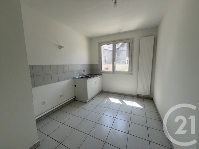 Afficher la photo en grand Appartement F4 à louer - 4 pièces - 94.0 m2 - NICE - 06 - PROVENCE-ALPES-COTE-D-AZUR - Century 21 Rivièra Transactions