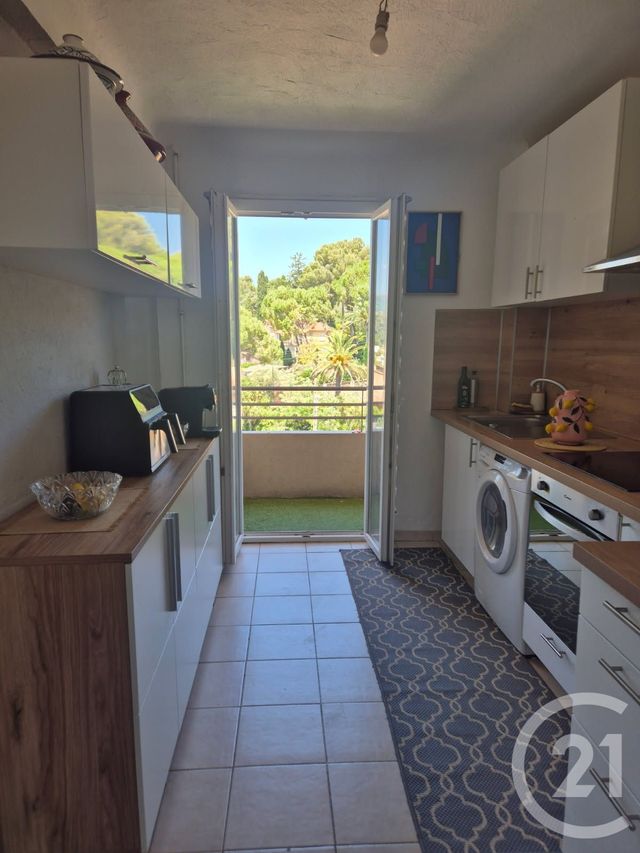 Afficher la photo en grand Appartement F3 à vendre - 3 pièces - 56.17 m2 - CAGNES SUR MER - 06 - PROVENCE-ALPES-COTE-D-AZUR - Century 21 Rivièra Transactions
