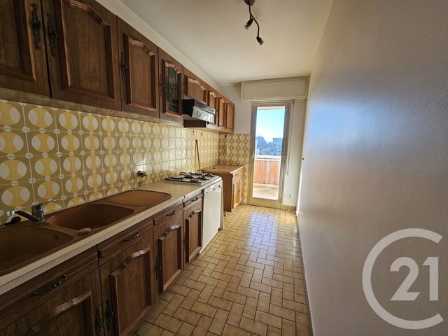 Appartement F3 à vendre - 3 pièces - 61.88 m2 - ST LAURENT DU VAR - 06 - PROVENCE-ALPES-COTE-D-AZUR - Century 21 Rivièra Transactions