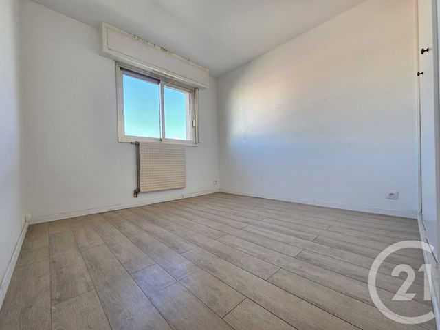 Appartement F3 à vendre - 3 pièces - 61.88 m2 - ST LAURENT DU VAR - 06 - PROVENCE-ALPES-COTE-D-AZUR - Century 21 Rivièra Transactions