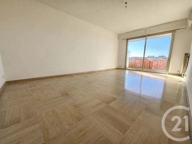 Appartement F3 à vendre - 3 pièces - 61.88 m2 - ST LAURENT DU VAR - 06 - PROVENCE-ALPES-COTE-D-AZUR - Century 21 Rivièra Transactions