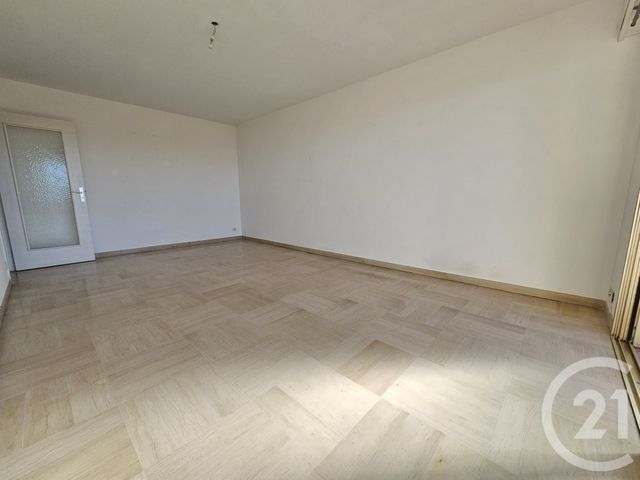 Appartement F3 à vendre - 3 pièces - 61.88 m2 - ST LAURENT DU VAR - 06 - PROVENCE-ALPES-COTE-D-AZUR - Century 21 Rivièra Transactions
