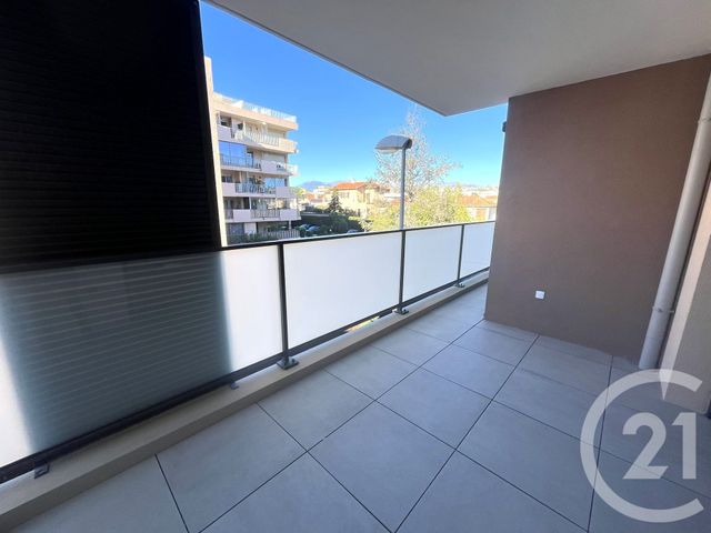 Appartement F2 à louer - 2 pièces - 44.25 m2 - ST LAURENT DU VAR - 06 - PROVENCE-ALPES-COTE-D-AZUR - Century 21 Rivièra Transactions