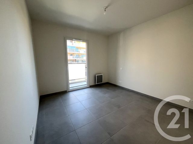 Appartement F2 à louer - 2 pièces - 44.25 m2 - ST LAURENT DU VAR - 06 - PROVENCE-ALPES-COTE-D-AZUR - Century 21 Rivièra Transactions