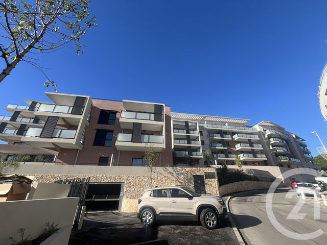 Appartement F2 à louer ST LAURENT DU VAR