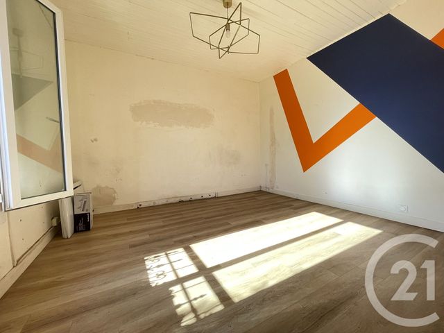 Afficher la photo en grand maison à vendre - 8 pièces - 159.23 m2 - ST LAURENT DU VAR - 06 - PROVENCE-ALPES-COTE-D-AZUR - Century 21 Rivièra Transactions