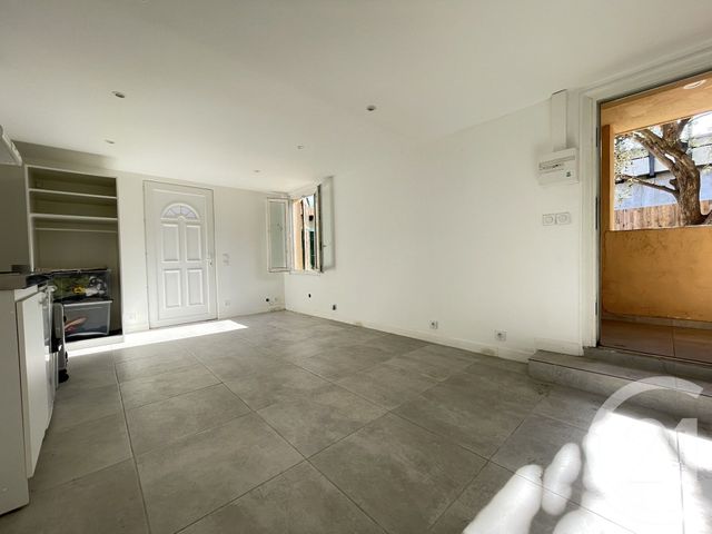 Afficher la photo en grand maison à vendre - 8 pièces - 159.23 m2 - ST LAURENT DU VAR - 06 - PROVENCE-ALPES-COTE-D-AZUR - Century 21 Rivièra Transactions