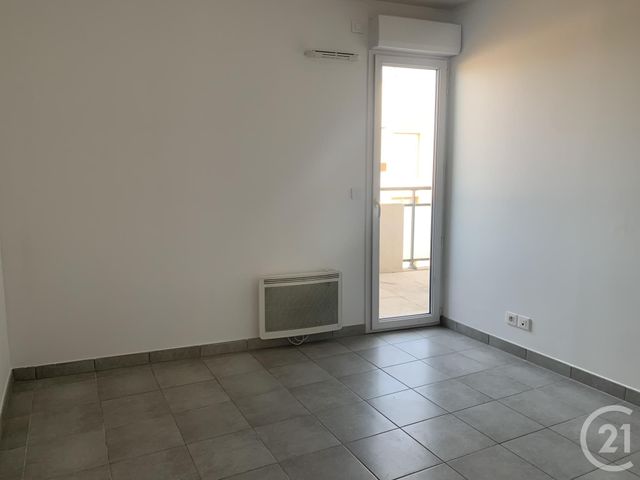 Appartement F4 à louer - 4 pièces - 89.82 m2 - ST LAURENT DU VAR - 06 - PROVENCE-ALPES-COTE-D-AZUR - Century 21 Rivièra Transactions