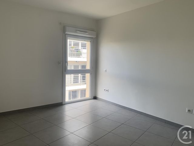 Appartement F4 à louer - 4 pièces - 83.3 m2 - ANTIBES - 06 - PROVENCE-ALPES-COTE-D-AZUR - Century 21 Rivièra Transactions