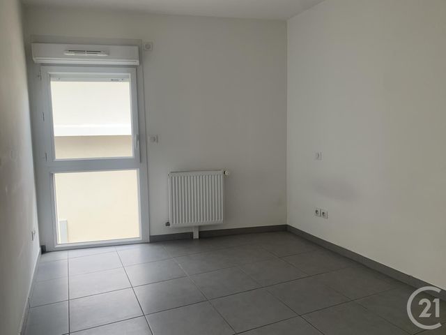 Appartement F4 à louer - 4 pièces - 83.3 m2 - ANTIBES - 06 - PROVENCE-ALPES-COTE-D-AZUR - Century 21 Rivièra Transactions