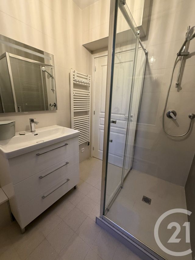 Appartement F3 à louer - 3 pièces - 62.08 m2 - NICE - 06 - PROVENCE-ALPES-COTE-D-AZUR - Century 21 Rivièra Transactions