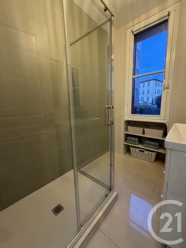 Appartement F3 à louer - 3 pièces - 62.08 m2 - NICE - 06 - PROVENCE-ALPES-COTE-D-AZUR - Century 21 Rivièra Transactions