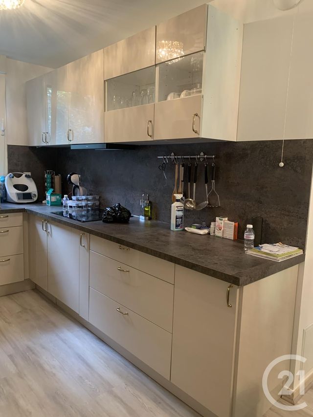 Appartement F4 à louer - 4 pièces - 80.04 m2 - ST LAURENT DU VAR - 06 - PROVENCE-ALPES-COTE-D-AZUR - Century 21 Rivièra Transactions