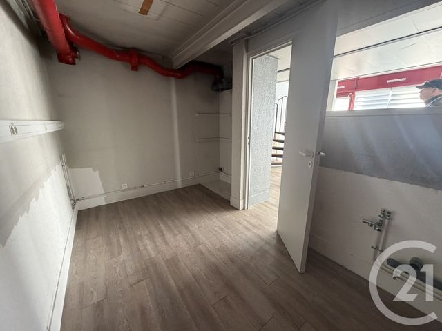 commerce à louer - 60.0 m2 - ST LAURENT DU VAR - 06 - PROVENCE-ALPES-COTE-D-AZUR - Century 21 Rivièra Transactions