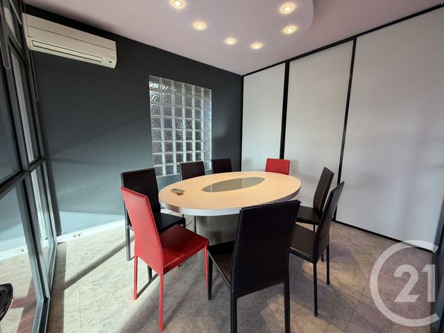 commerce à louer - 46.9 m2 - ST LAURENT DU VAR - 06 - PROVENCE-ALPES-COTE-D-AZUR - Century 21 Rivièra Transactions