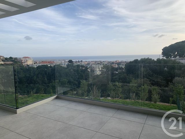 Appartement F2 à louer - 2 pièces - 41.8 m2 - ST LAURENT DU VAR - 06 - PROVENCE-ALPES-COTE-D-AZUR - Century 21 Rivièra Transactions
