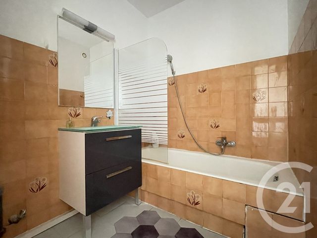 Appartement F1 à vendre - 1 pièce - 22.25 m2 - ST LAURENT DU VAR - 06 - PROVENCE-ALPES-COTE-D-AZUR - Century 21 Rivièra Transactions