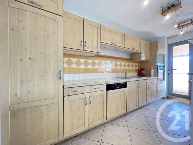 Appartement F3 à vendre - 3 pièces - 66.13 m2 - ST LAURENT DU VAR - 06 - PROVENCE-ALPES-COTE-D-AZUR - Century 21 Rivièra Transactions