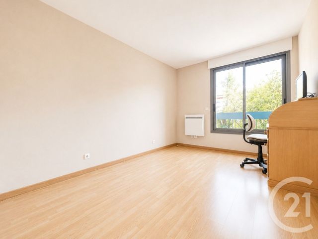 Appartement F3 à vendre - 3 pièces - 66.13 m2 - ST LAURENT DU VAR - 06 - PROVENCE-ALPES-COTE-D-AZUR - Century 21 Rivièra Transactions