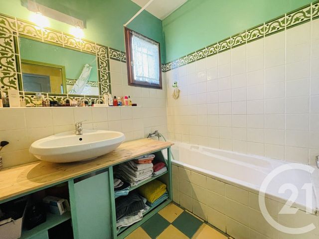 maison à vendre - 4 pièces - 84.5 m2 - ST LAURENT DU VAR - 06 - PROVENCE-ALPES-COTE-D-AZUR - Century 21 Rivièra Transactions