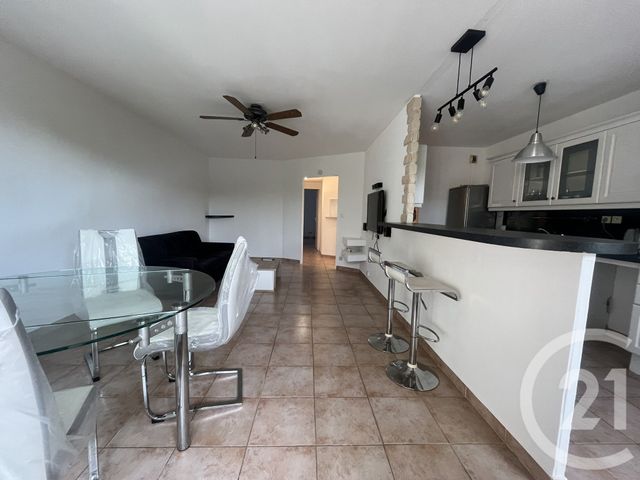 Appartement F2 à louer - 2 pièces - 54.76 m2 - ST LAURENT DU VAR - 06 - PROVENCE-ALPES-COTE-D-AZUR - Century 21 Rivièra Transactions