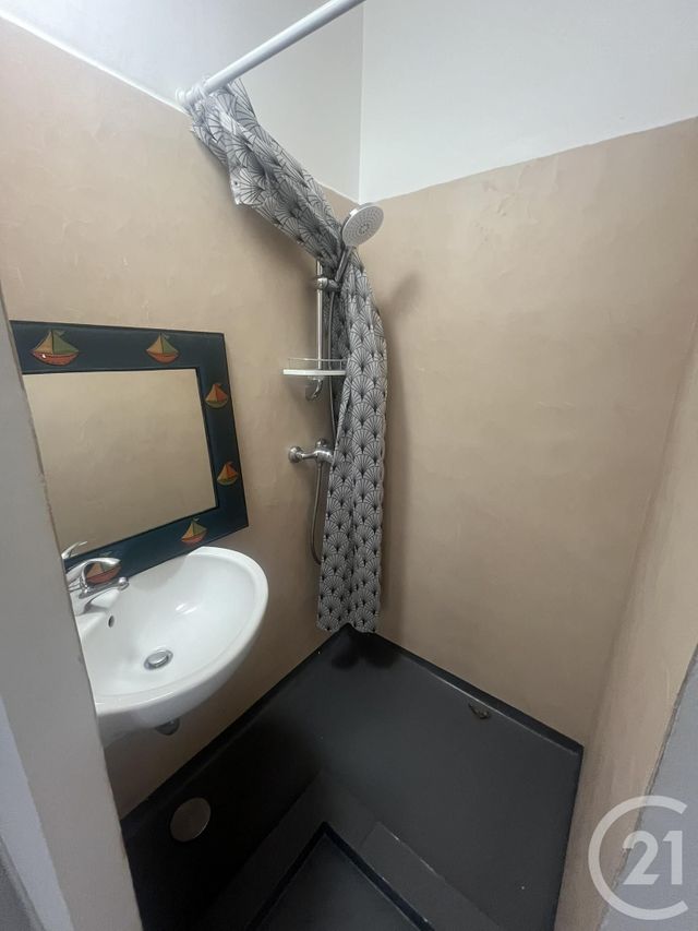 Appartement F4 à louer - 4 pièces - 101.38 m2 - ST JEANNET - 06 - PROVENCE-ALPES-COTE-D-AZUR - Century 21 Rivièra Transactions