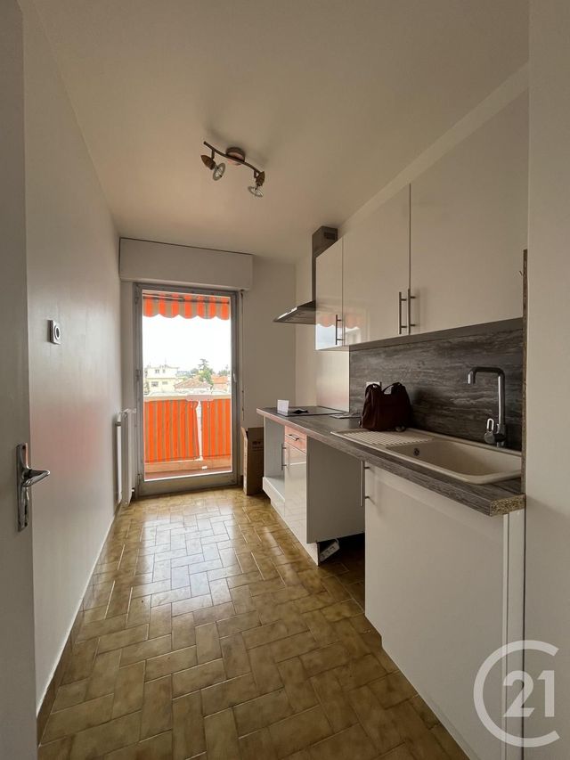 Appartement F2 à louer - 2 pièces - 43.19 m2 - ST LAURENT DU VAR - 06 - PROVENCE-ALPES-COTE-D-AZUR - Century 21 Rivièra Transactions